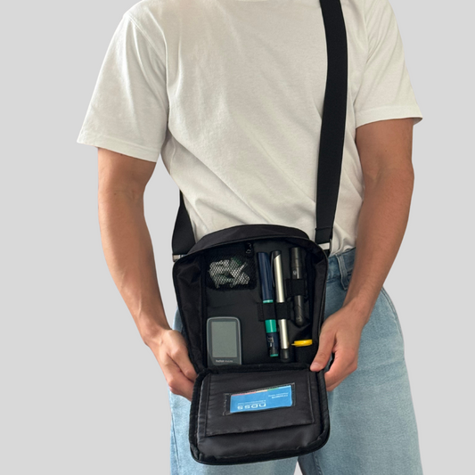 Insulated and stylish crossbody bag for people with diabetes with zipper compartments